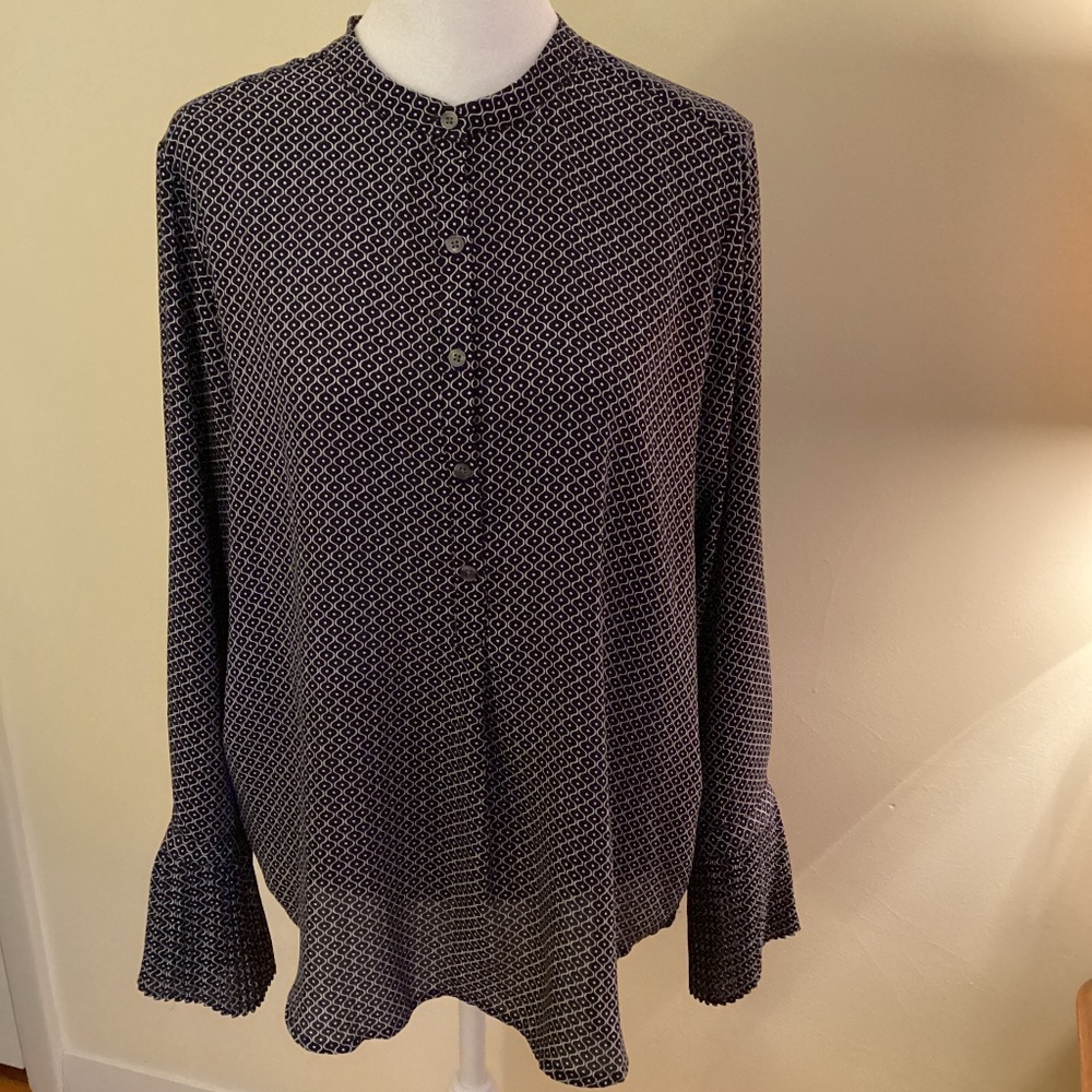 Ann Taylor navy/white blouse
